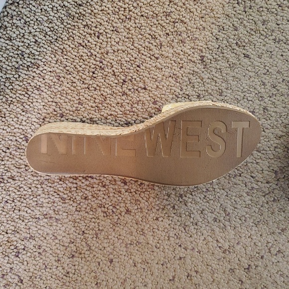NWT Nine West Wedge Slide Sandalssz 9.5 - Picture 4 of 4